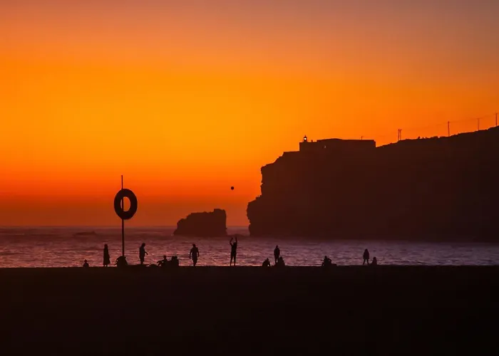 Views X - By Sch Nazaré